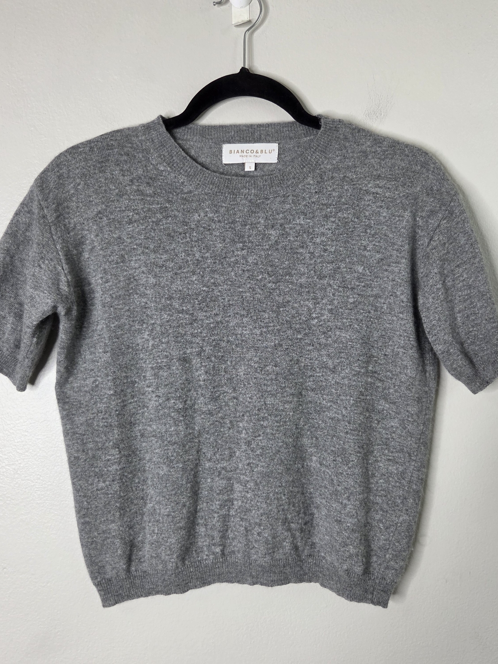 Bianco & Blu Cashmere Sweater Top